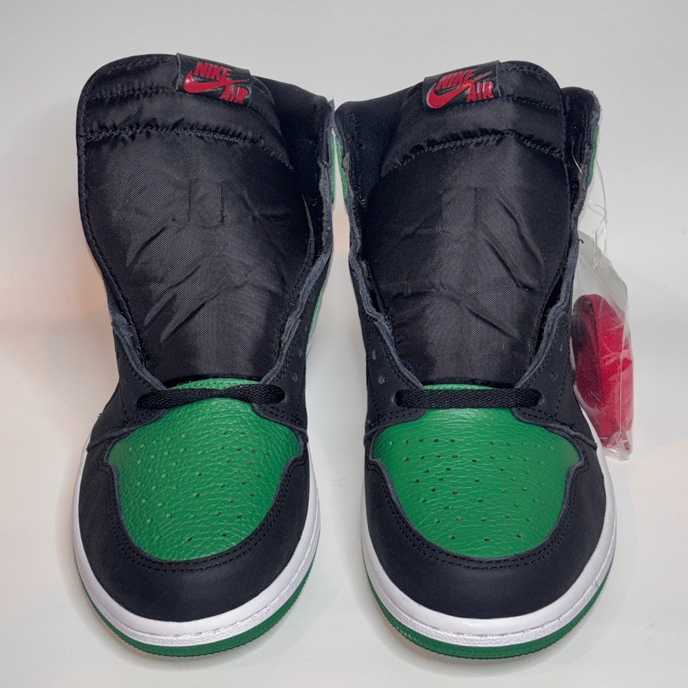 Air Jordan 1 High Pine Green Men’s Size 11 - Picture 3 of 8